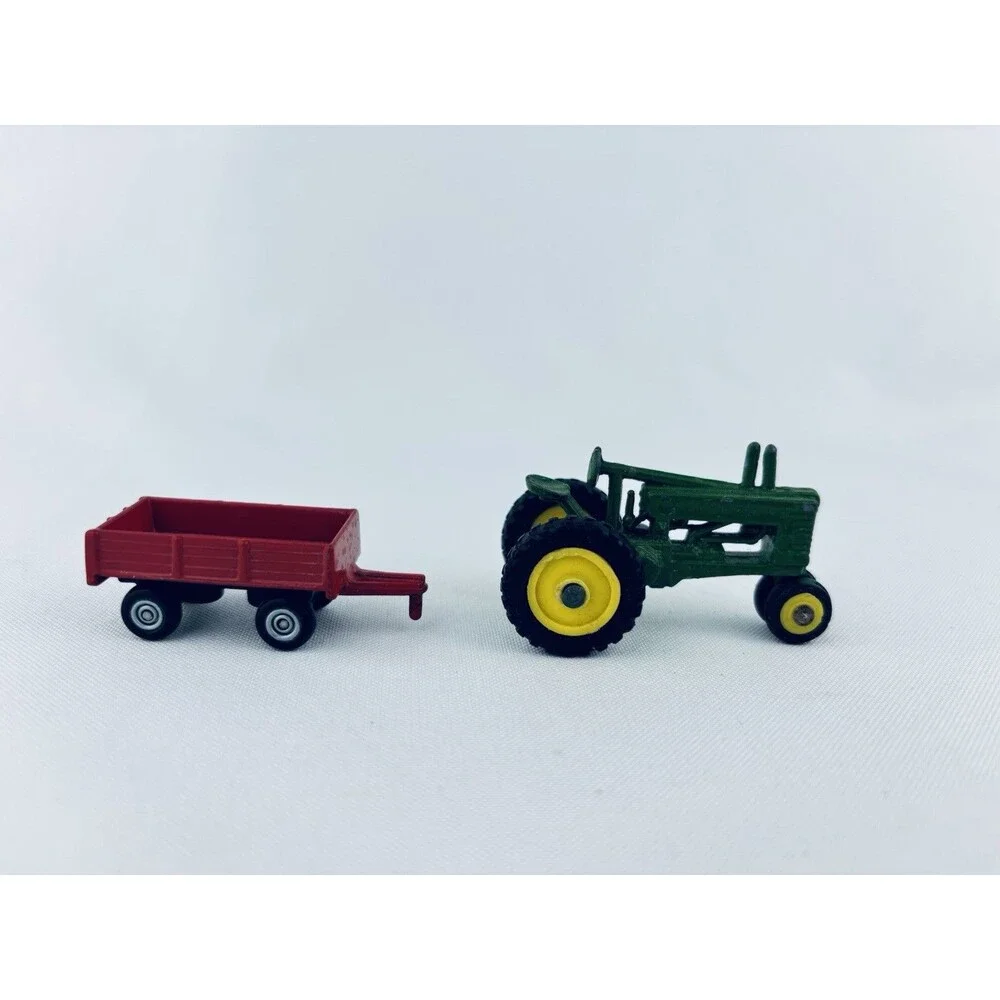Lot Of 2 Ertl 1/64 Tractor -‎ John Deere & Red Wagon- Farm